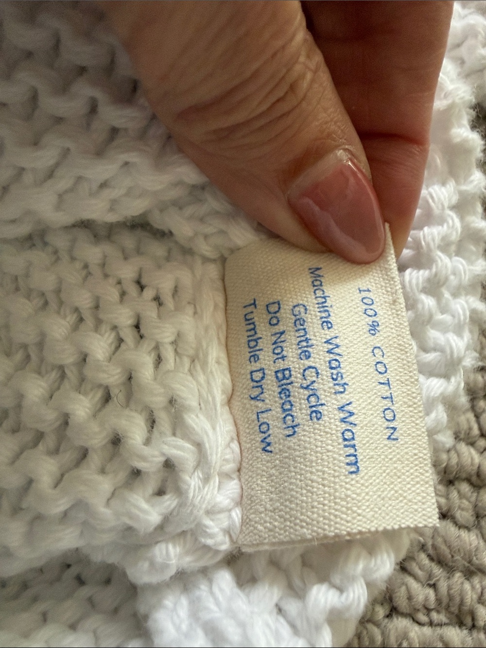 Women's Cream Button-Front Shawl Collar Knit Pullover - Picture 3 of 4